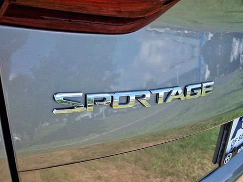 Used 2020 Kia Sportage EX FWD image 30