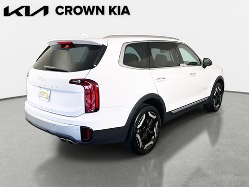 Certified 2024 Kia Telluride S image 5
