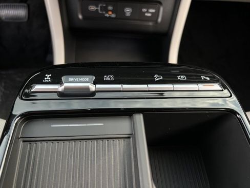 New 2026 Hyundai Tucson Limited image 27