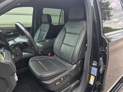 Used 2022 GMC Yukon Denali image 15