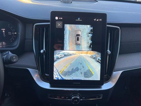 Certified 2026 Volvo XC90 T8 Ultra image 37