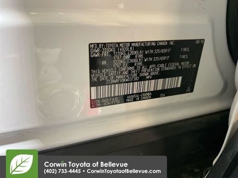 Used 2019 Toyota RAV4 XLE image 27