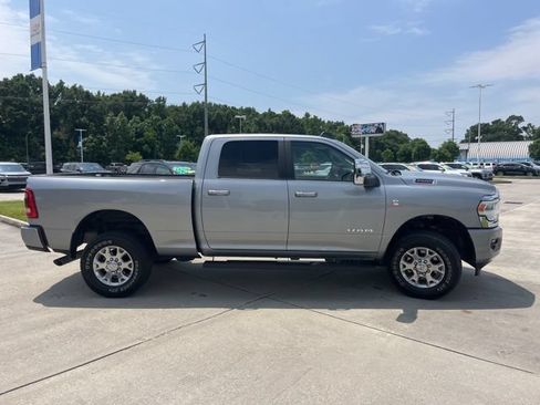 Used 2024 RAM 2500 Laramie AWD/4WD image 10