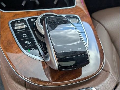 Used 2020 Mercedes-Benz E 350 4MATIC Sedan image 14