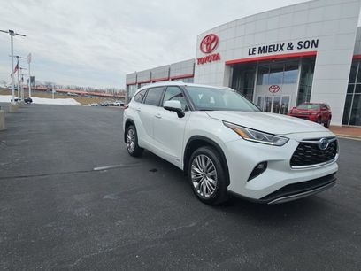 Used 2023 Toyota Highlander Platinum