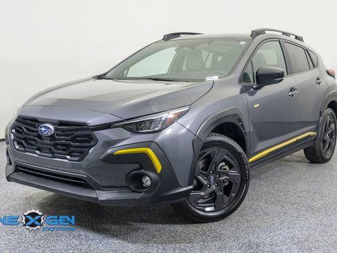 Used 2025 Subaru Crosstrek 2.5i Sport AWD/4WD image 3
