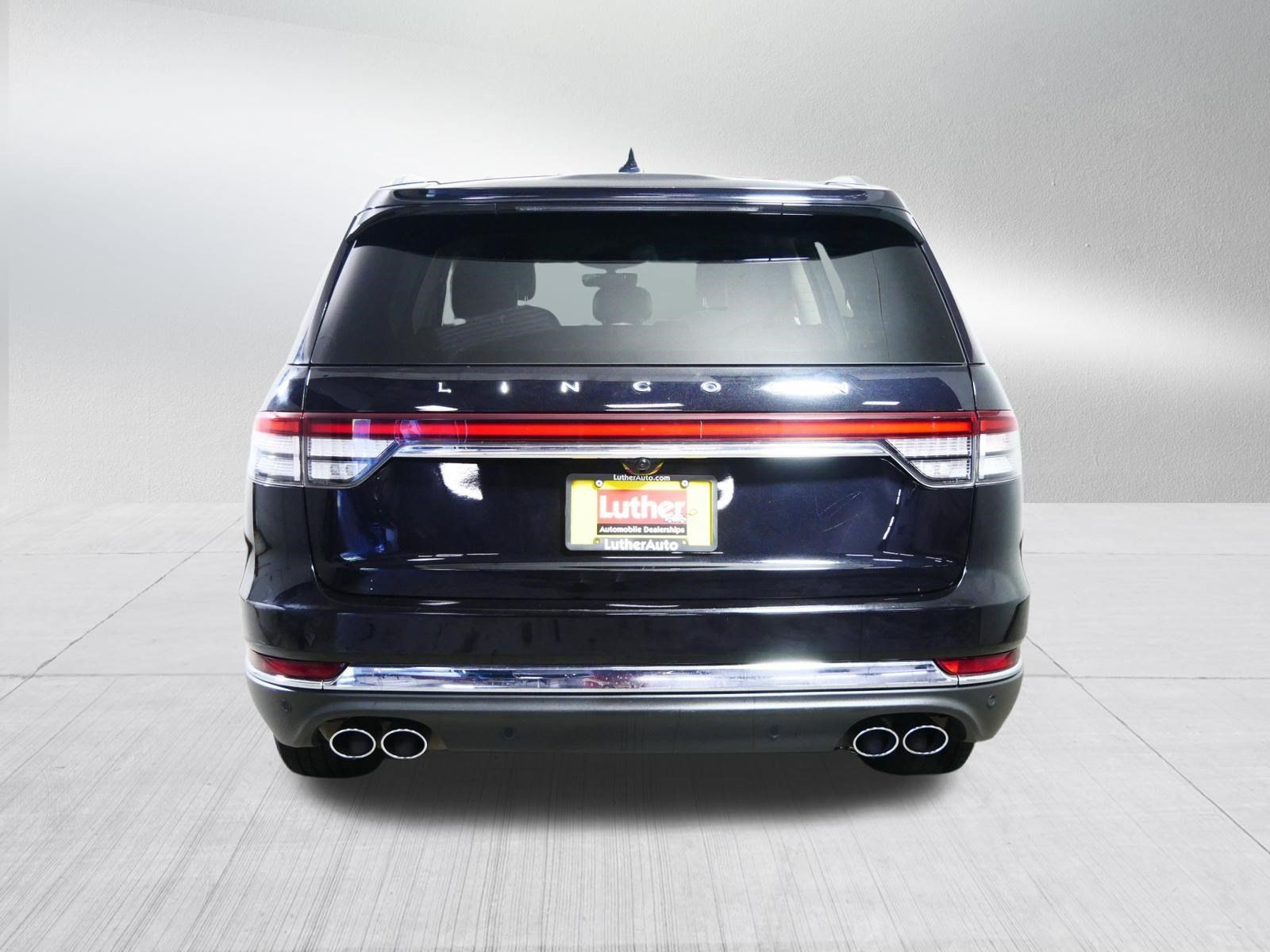 Used 2023 Lincoln Aviator AWD image 6