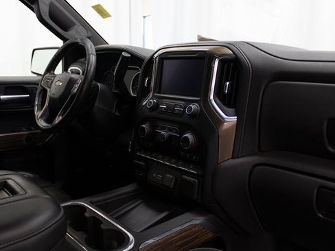 Used 2019 Chevrolet Silverado 1500 High Country w/ Safety Package II image 34