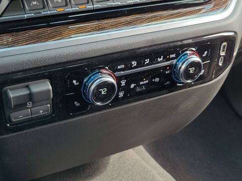 New 2026 GMC Sierra 1500 SLE image 29