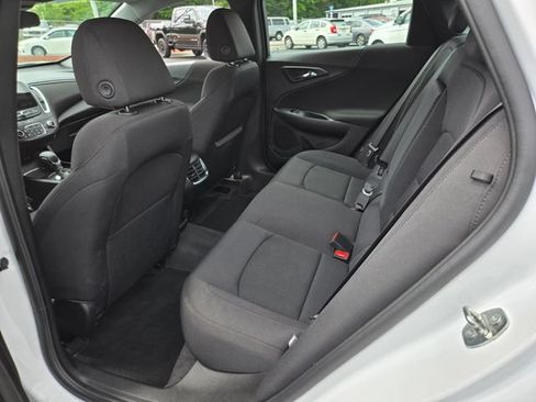 Used 2023 Chevrolet Malibu LT FWD image 16