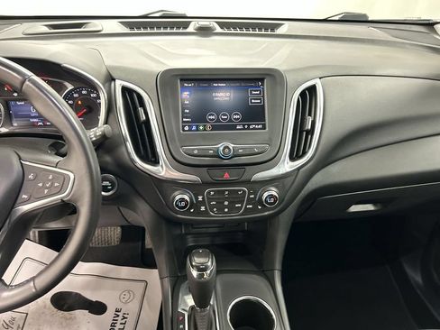 Used 2020 Chevrolet Equinox LT AWD/4WD image 18