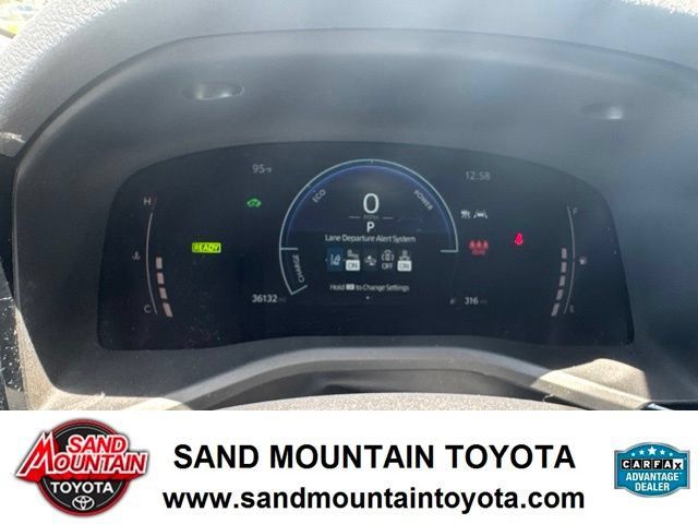 Used 2025 Toyota Camry LE FWD image 17