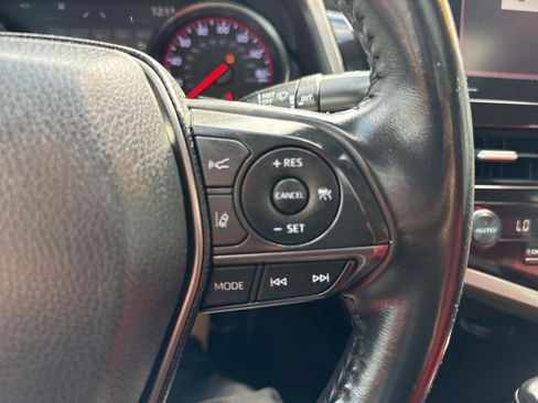 Used 2022 Toyota Camry XSE image 22