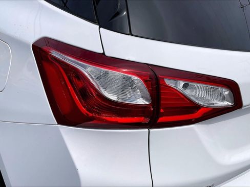 Used 2019 Chevrolet Equinox LS w/ LS Convenience Package image 30