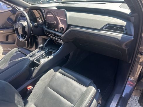 Used 2024 Lexus TX 550h AWD Plug-In Hybrid w/ Technology Package image 40