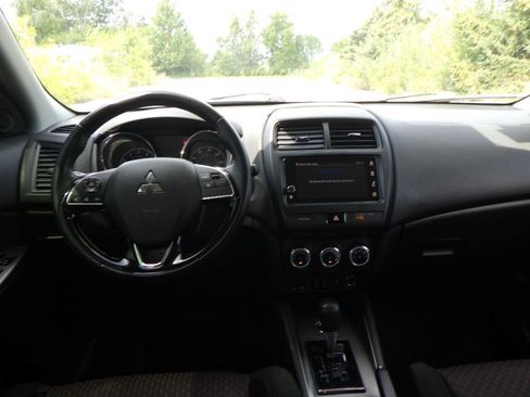 Used 2019 Mitsubishi Outlander Sport ES AWD/4WD image 21