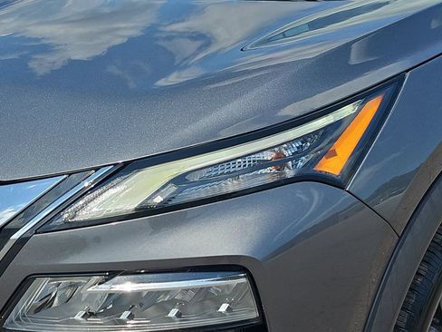 Used 2023 Nissan Rogue SV FWD image 30