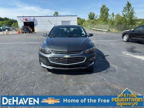 Used 2018 Chevrolet Malibu LT FWD image 9