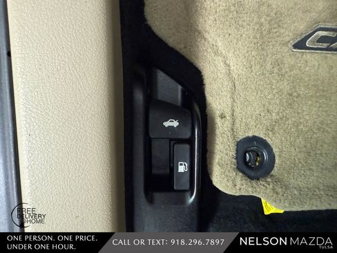 Used 2013 Toyota Camry LE FWD image 22