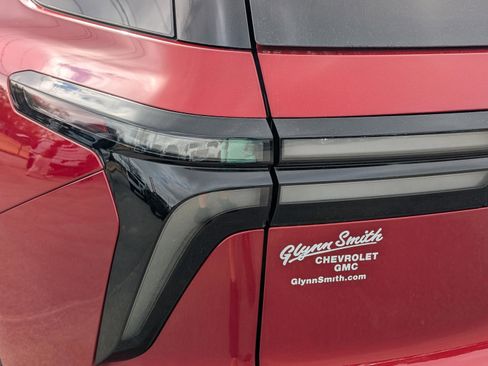 New 2026 Chevrolet Traverse High Country w/ LPO, Floor Liner Package image 11