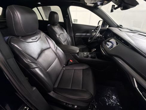Used 2023 Cadillac XT4 Premium Luxury w/ Technology Package AWD/4WD image 27