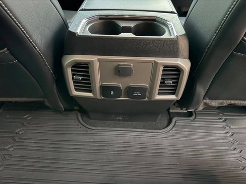 Used 2020 Ford F250 Lariat w/ Tremor Off-Road Package AWD/4WD image 27