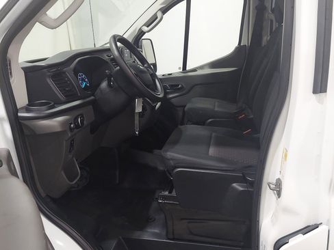 Used 2024 Ford Transit 250 Low Roof AWD w/ Exterior Upgrade Package image 11