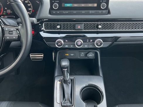 Used 2023 Honda Civic Sport image 13