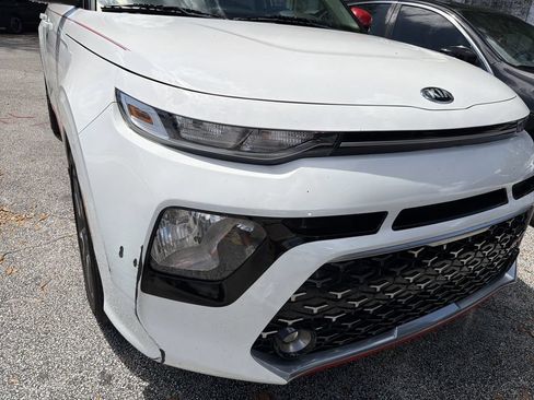 Used 2020 Kia Soul GT-Line FWD image 2