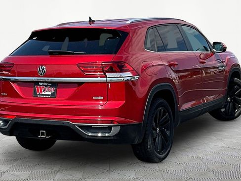 Used 2022 Volkswagen Atlas Cross Sport SE w/ Black Wheel Package AWD/4WD image 6