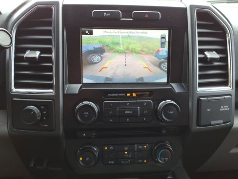 Used 2015 Ford F150 XLT w/ Equipment Group 302A Luxury AWD/4WD image 14
