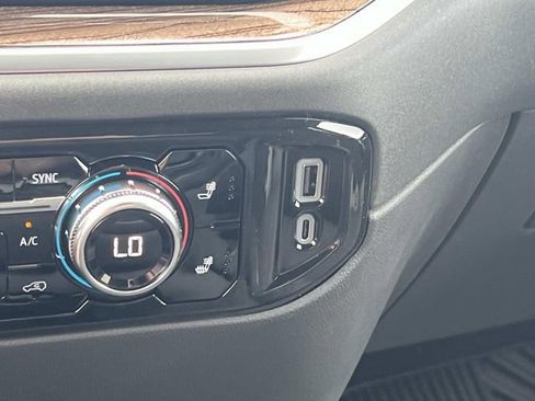 New 2026 GMC Sierra 1500 Elevation image 21