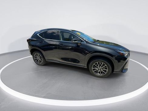 Used 2024 Lexus NX 250 FWD image 2