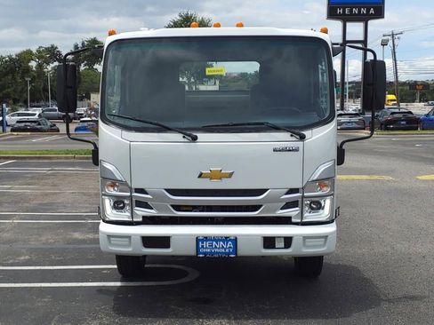 New 2025 Chevrolet Low Cab Forward image 2