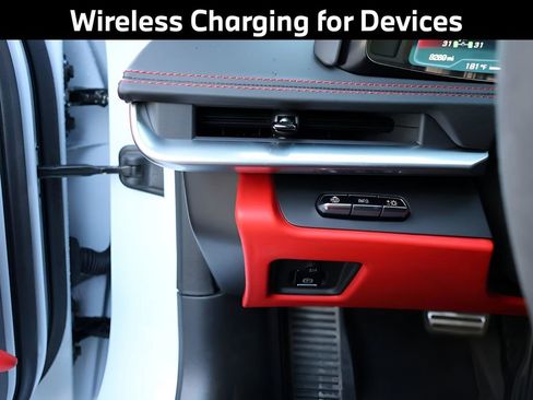 Used 2023 Chevrolet Corvette Stingray Premium Conv w/ Z51 Performance Package image 42