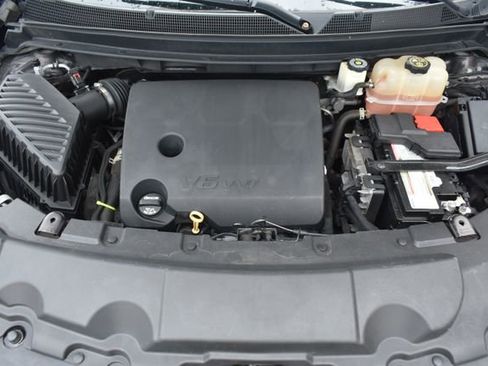 Used 2018 Chevrolet Traverse LT image 54