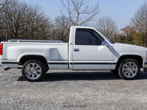 Used 1989 Chevrolet Silverado 1500 2WD Regular Cab image 9