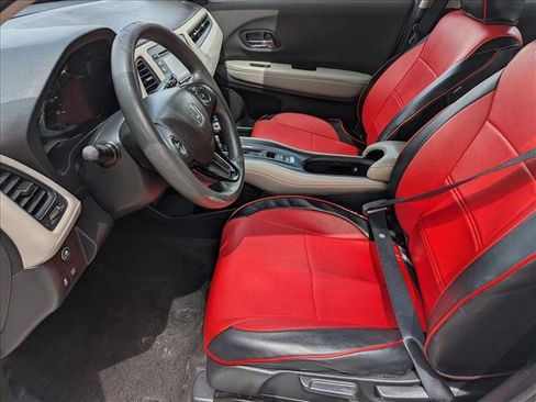 Used 2021 Honda HR-V LX image 14