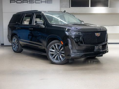 Used 2024 Cadillac Escalade Sport Platinum w/ Heavy-Duty Trailer Package image 10