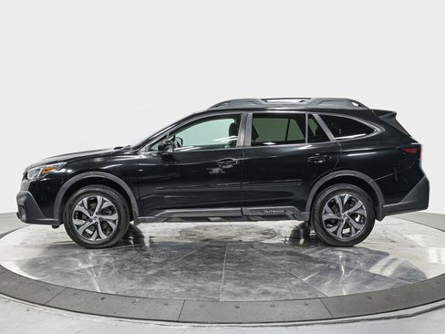 Used 2020 Subaru Outback Limited image 2