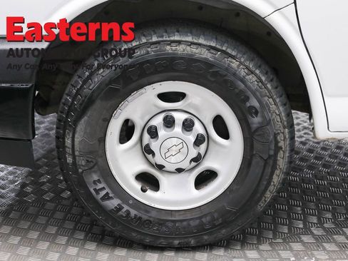 Used 2019 Chevrolet Express 2500 Work Van w/ Communications Package image 29