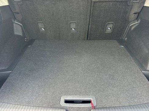 Used 2023 Nissan Rogue SV image 15