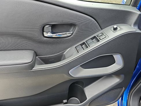 Certified 2024 Nissan Frontier SV w/ Technology Package image 13