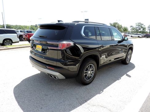 Used 2025 GMC Acadia Elevation FWD image 5
