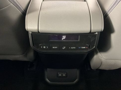 New 2026 Toyota Highlander XLE AWD/4WD image 10