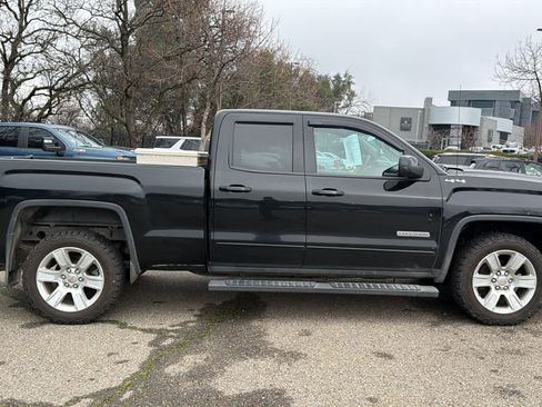 Used 2017 GMC Sierra 1500 4x4 Double Cab image 4