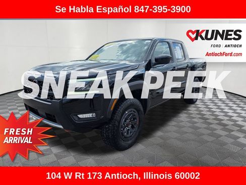 Used 2026 Nissan Frontier PRO-4X AWD/4WD image 3
