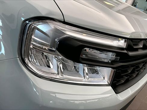 Used 2022 Ford Maverick XL image 26