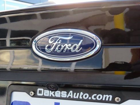 Used 2016 Ford Fusion SE w/ Equipment Group 202A image 17