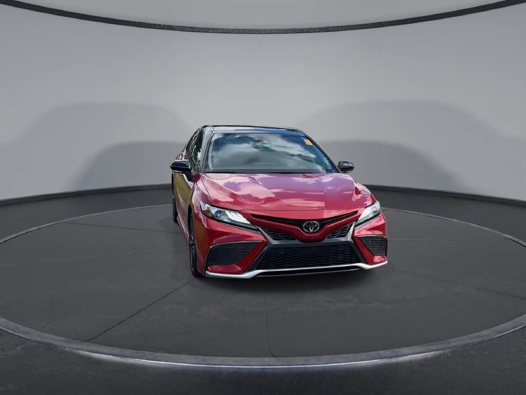 Used 2022 Toyota Camry XSE w/ Navigation Package FWD image 3